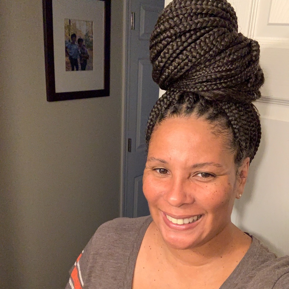 Meet your Posher, Shontha